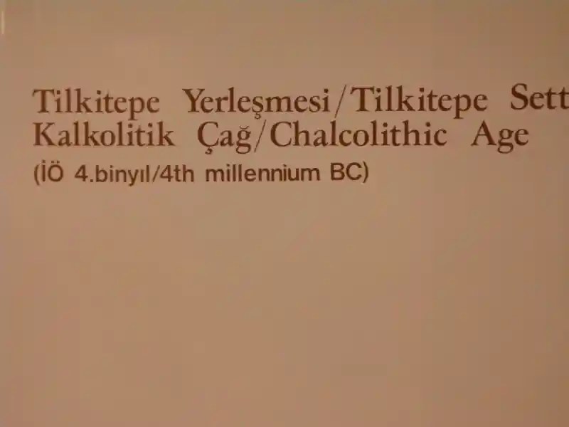 Cross formed from intersecting triangles